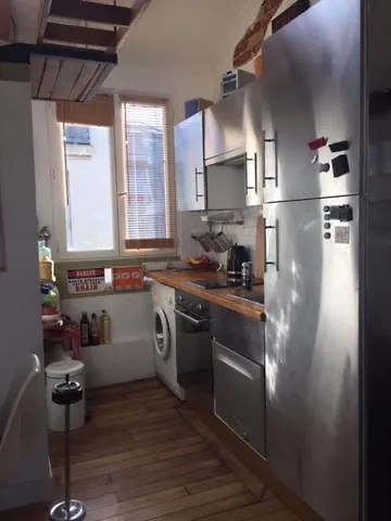 Location Studio Paris 11 0*,  France